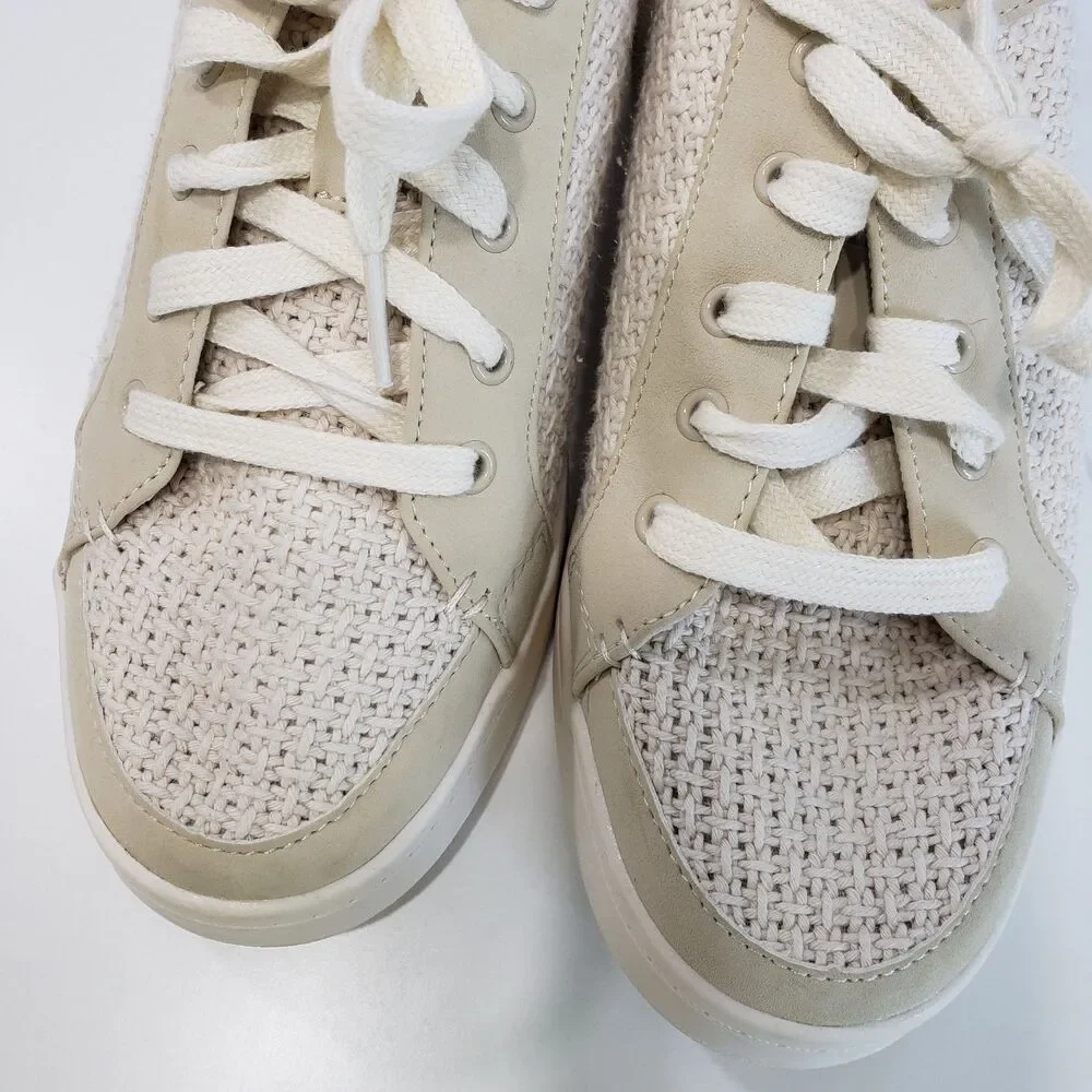 Like NEW Time & Tru Women's Size 9 Sneakers